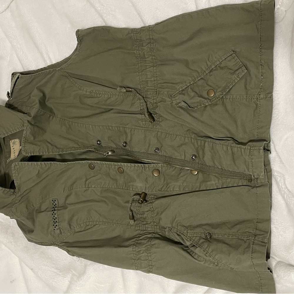 Wonderful Green Outerwear piece